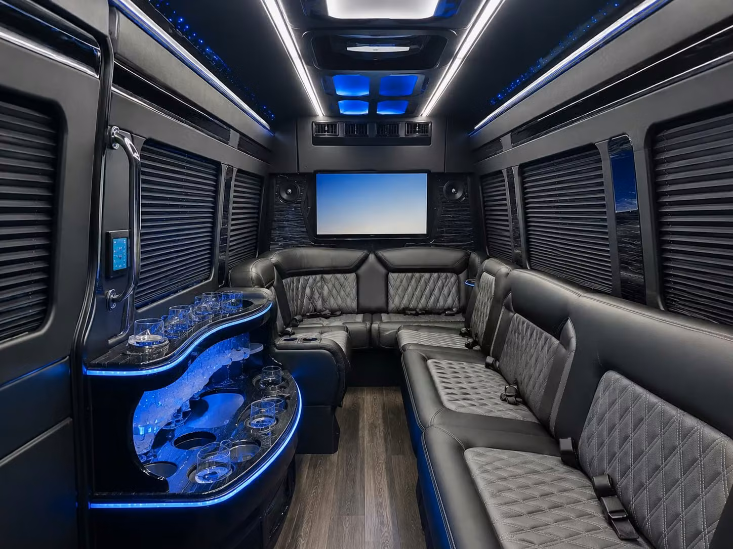 houston aquarium and downtown field trip transportation for student groups